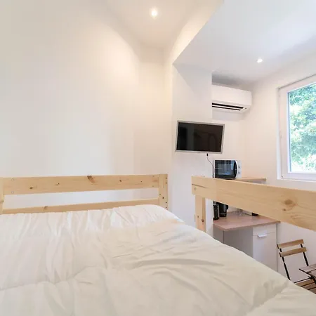 Les Orangers Aparthotel