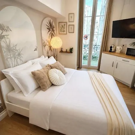 Le Celeste 3*