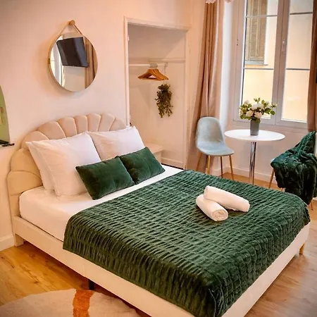 Le Celeste Hotel 3*