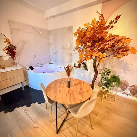 Le Celeste Hotel 3*